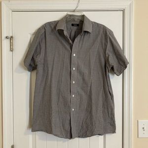 Short sleeve checkered button down